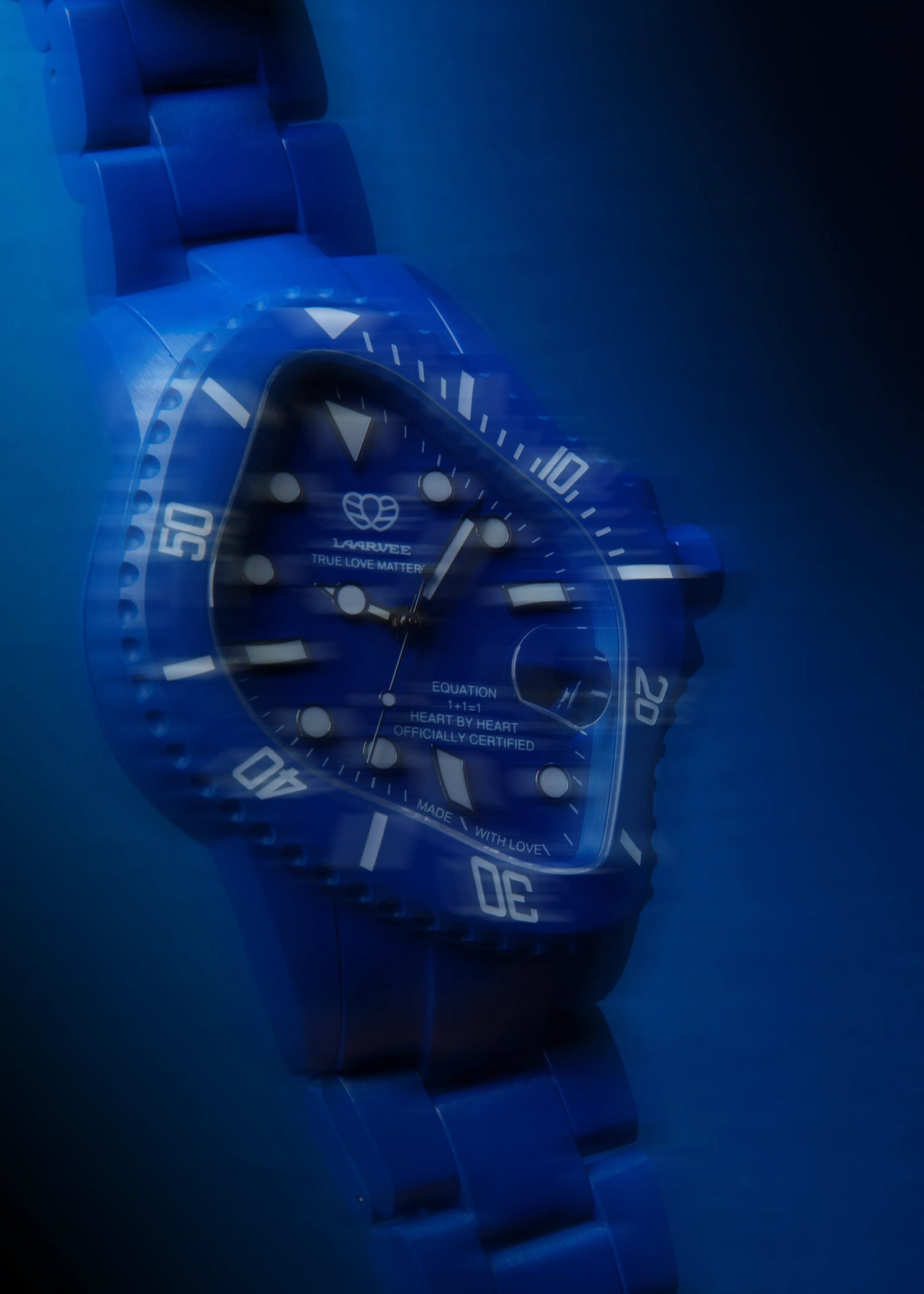 Redefining the Shape of Time — The PEA001C Ceramic Watch