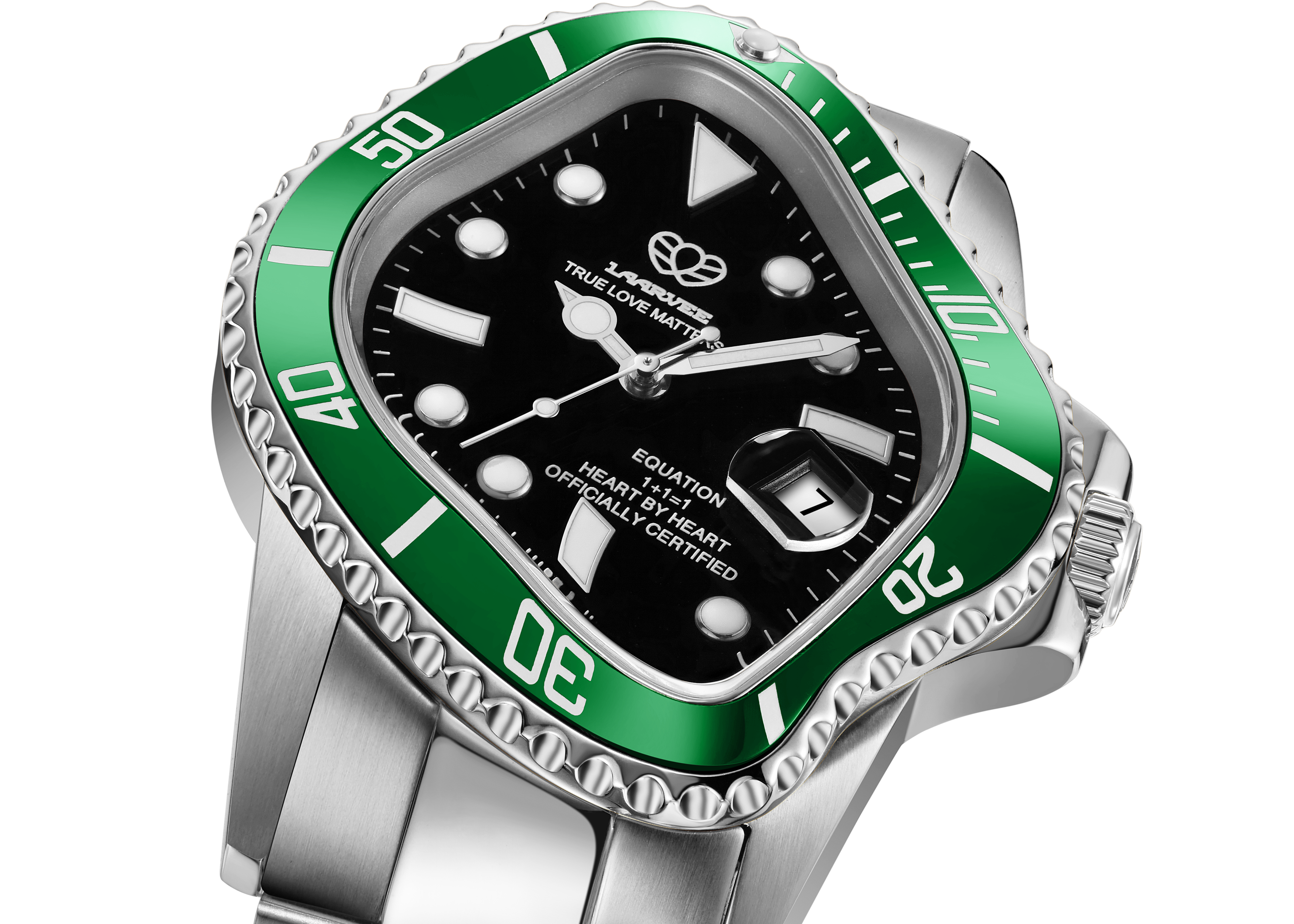 Emerald-green ceramic bezel texture and polished steel case edge on PEA001-SBLKGRN