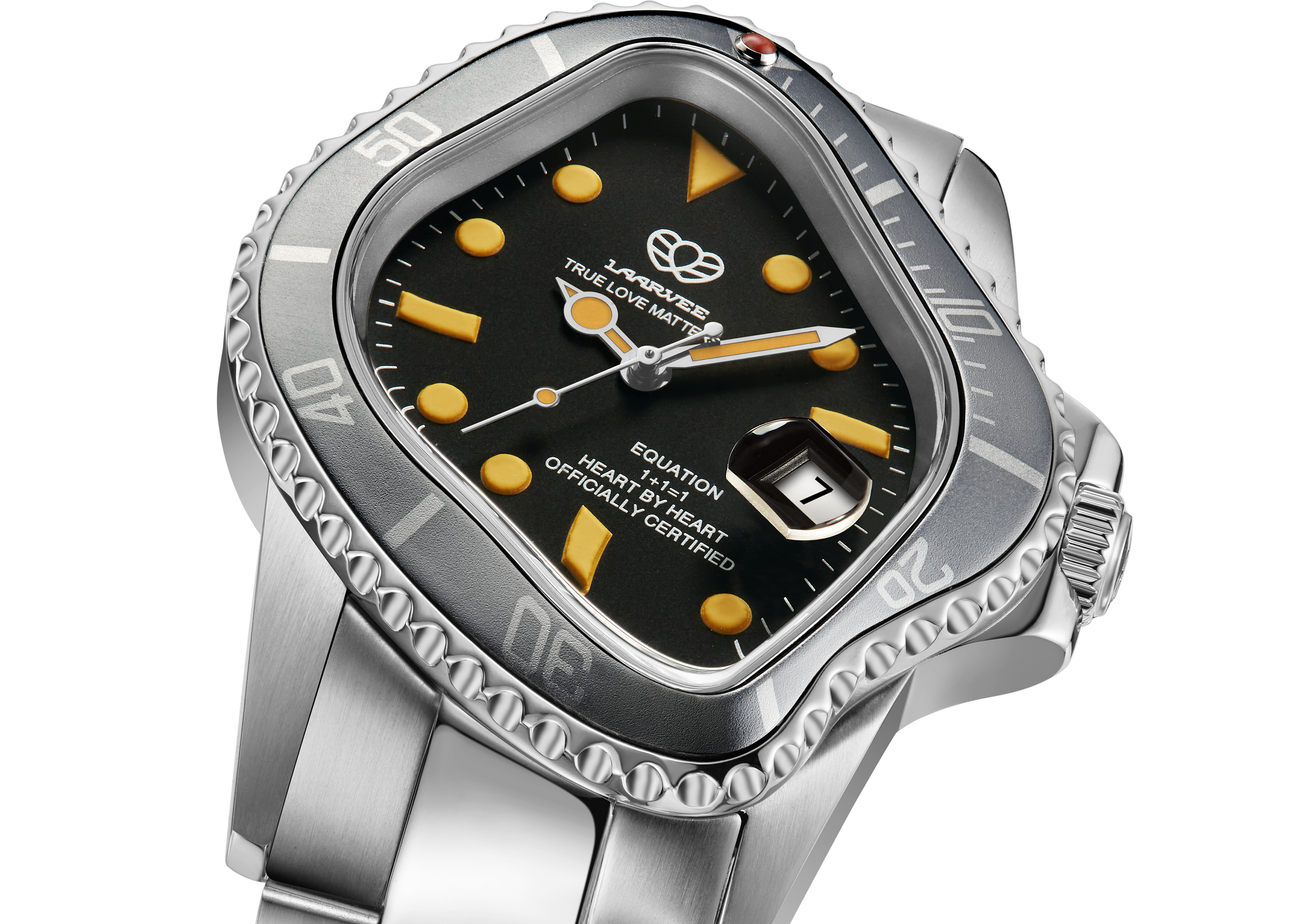 Close-up of luminescent hands and twisted dial texture on Laarvee PEA001-SVBLKWSVR watch