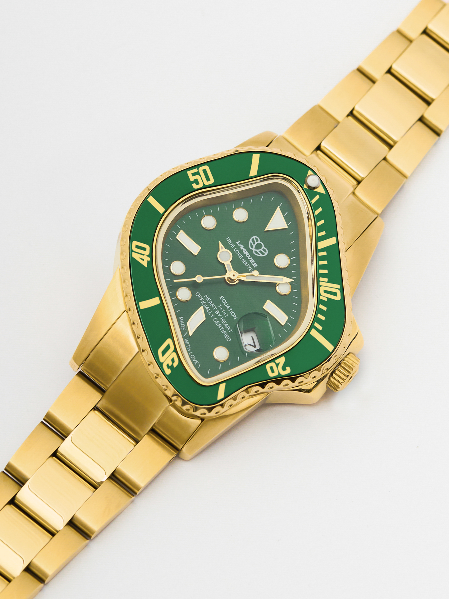 LAARVEE PEA001