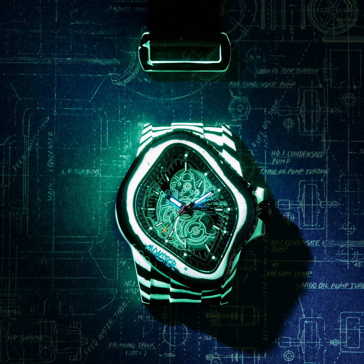 Radiance Unleashed in the Dark – PEA005-CFRPBLK(GRNGLOW)