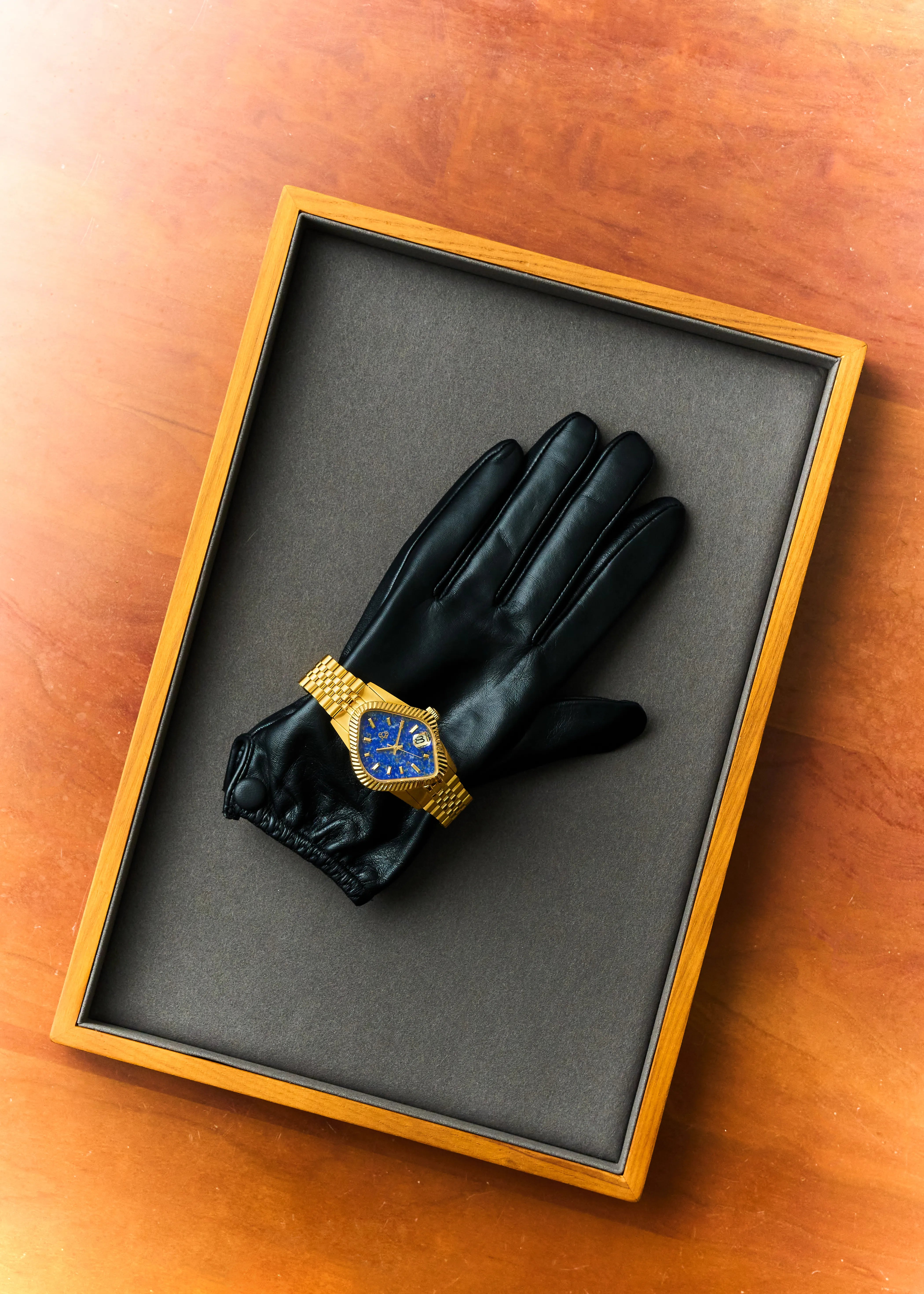 ワールドレップサービス　ラジウムプレート（クレストーン） LAARVEE PEA003 Golden Lapis Lazuli Natural Stone Men's Watch